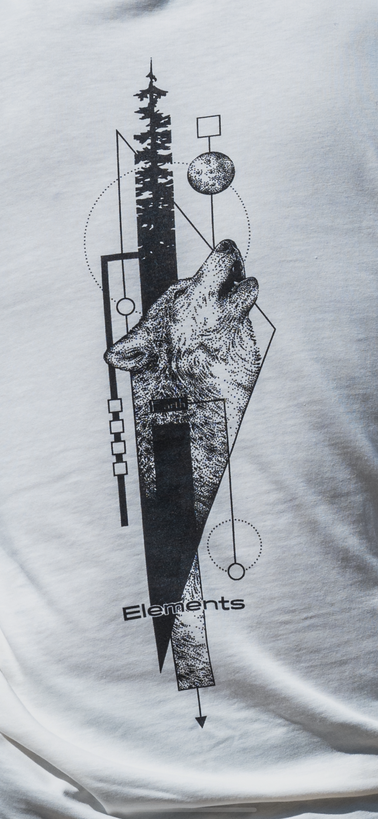 Women’s White wolf T-shirt